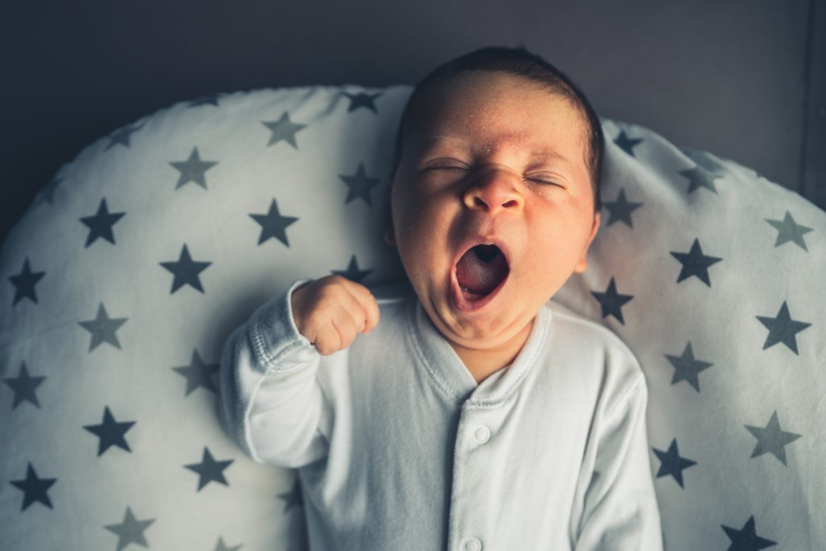 Baby 4 Monate Schlaf: Schlafrhythmus, Wachzeiten und Tipps
